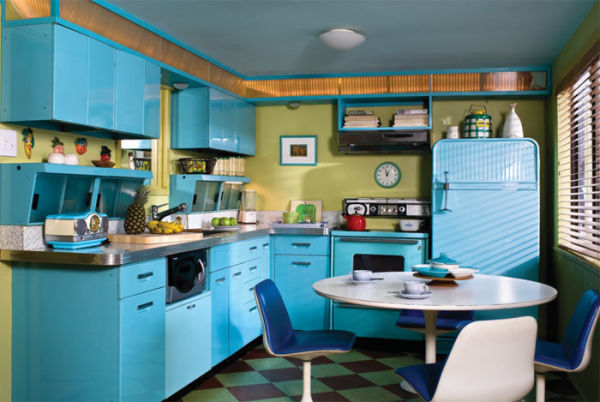 https://www.oldhouseonline.com/oho-html/wp-content/uploads/sites/2/2021/06/a-green-and-black-checkerboard-is-a-bold-contrast-to-turquoise-cabinets-photo-gross--daley.jpg